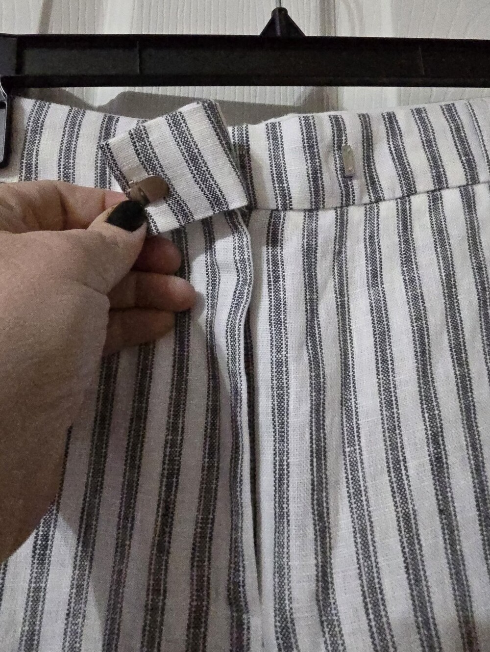 Reformation | Carter Linen Mid Rise Wide Leg Striped Trouser Pants, Sz 8, EUC! - Picture 13 of 15